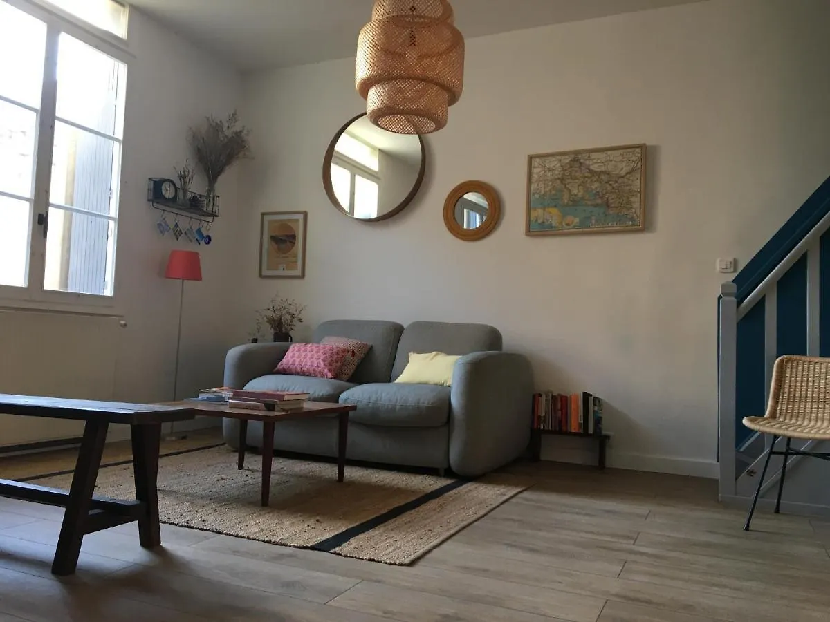 Maison avec terrasse à Arles, Provence 0*, Arles